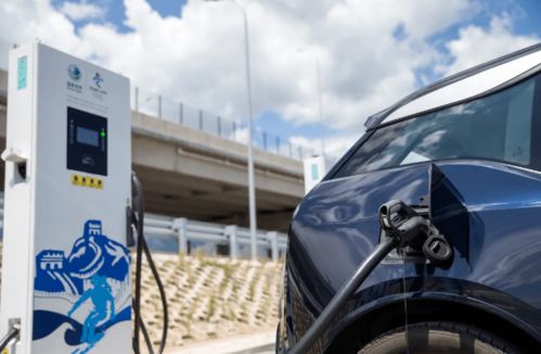合作│與國電戰略合作 寶馬今年底將為車主提供超過27萬根充電樁